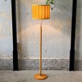 lampa-podlogowa-stojaca-drewniana-zolta-ikea-vintage-skandynawski-design-002.jpg