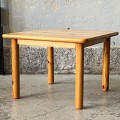 kwadratowy-dunski-brutalistyczny-stolik-kawowy-styl-rainer-daumiller-design-lata-60-70-002.jpg