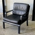 czarny-fotel-wypoczynkowy-vintage-ze-skory-naturalnej-skandynawski-design-001.jpg