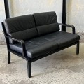 skorzana-czarna-sofa-vintage-skandynawski-design-017.jpg