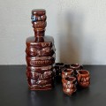 komplet-vintage-karafka-cearamiczna-z-kieliszkami-styl-tiki-victoria-ceramics-japonia-001.jpg