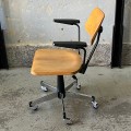 drewniane-biurowe-krzeslo-obrotowe-stoll-giroflex-design-lata-60-011.jpg