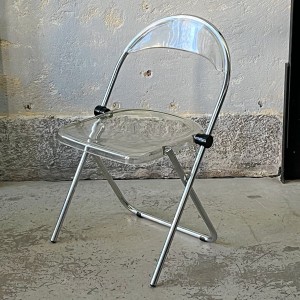 Składane krzesło z transparentnego akrylu 