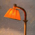 drewniana-lampa-podlogowa-vintage-z-ruchomym-przegubem-lata-70-80-007.jpg