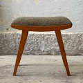 stolek-podnozek-tapicerowany-vintage-lata-60-001.jpg