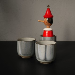 Filiżanka ceramiczna szkliwiona  w granatowe paski 200 ml  