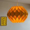 duza-zolta-lampa-z-tworzywa-butterfly-space-age-hoyrup-lighting-vintage-lata-70-004.jpg