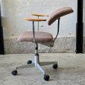 szwedzkie-tapicerowane-krzeslo-obrotowe-biurowe-savo-skandynawski-design-vintage-lata-70-006.jpg
