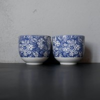 Filiżanka ceramiczna w granatowy wzór kwiatowy 150 ml    